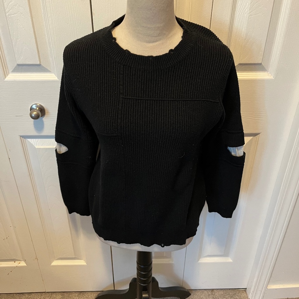 Femme Fatale size S pullover